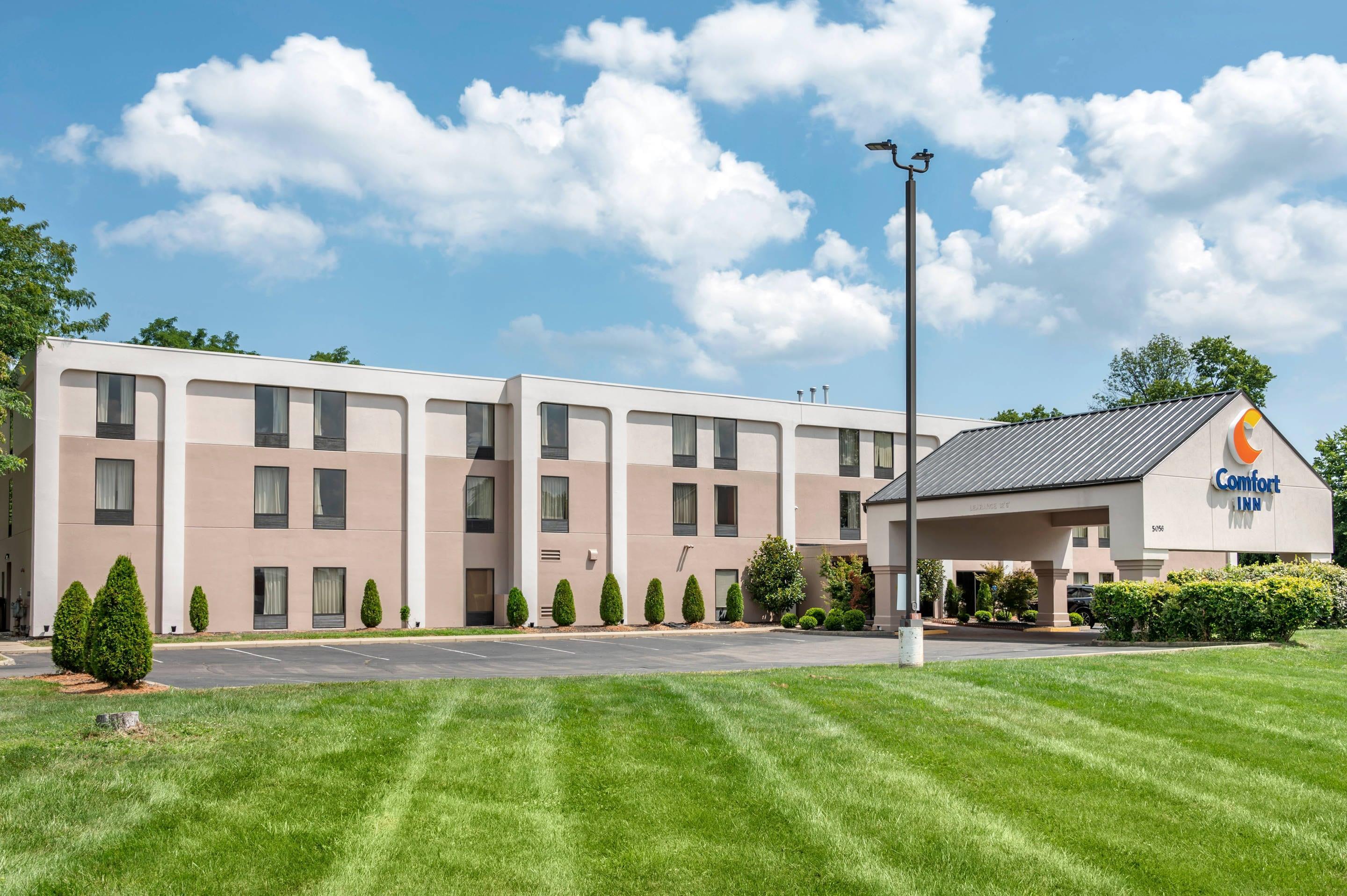 Hotel exterior | Comfort Inn