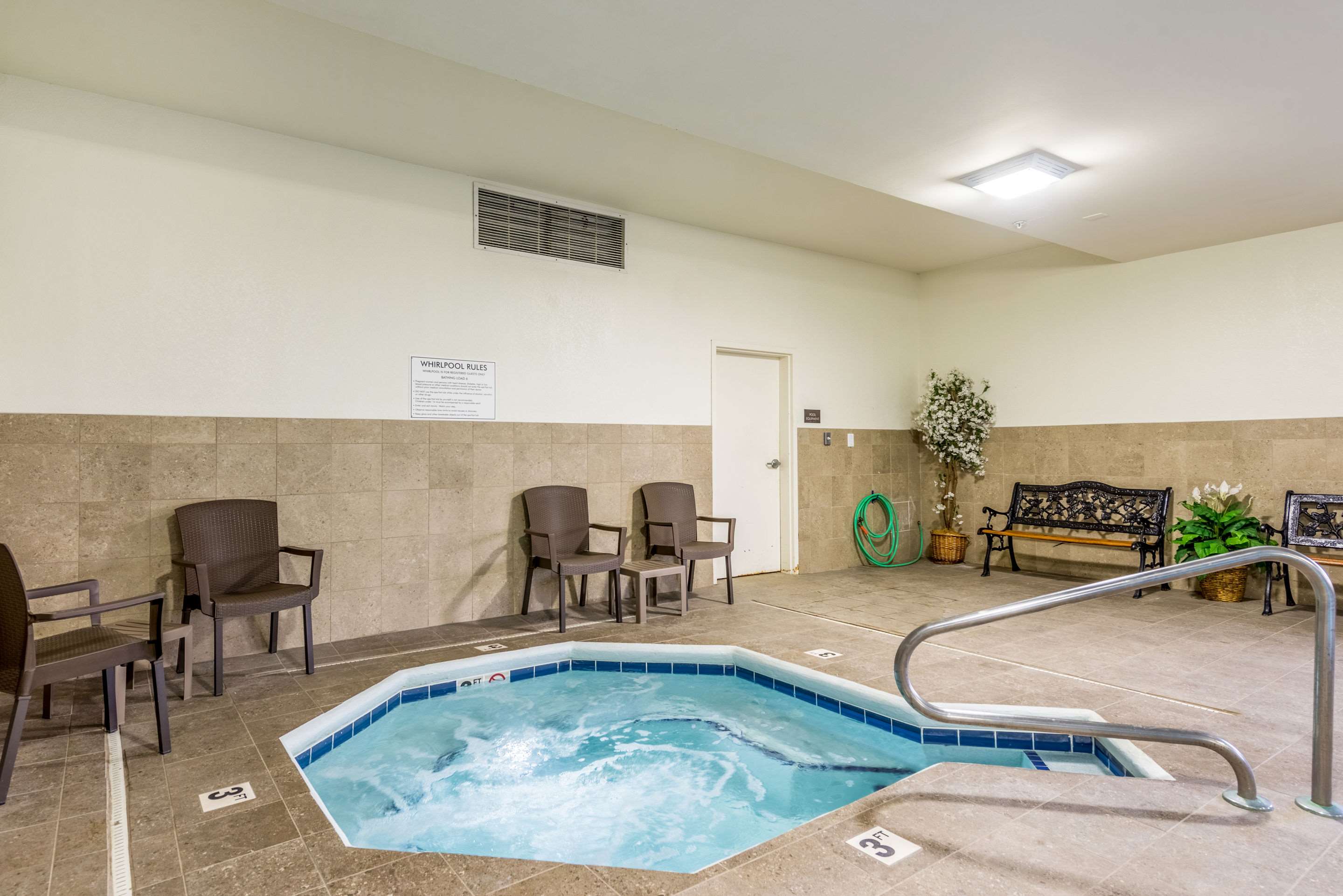 Indoor pool | Comfort Inn & Suites Dayton North