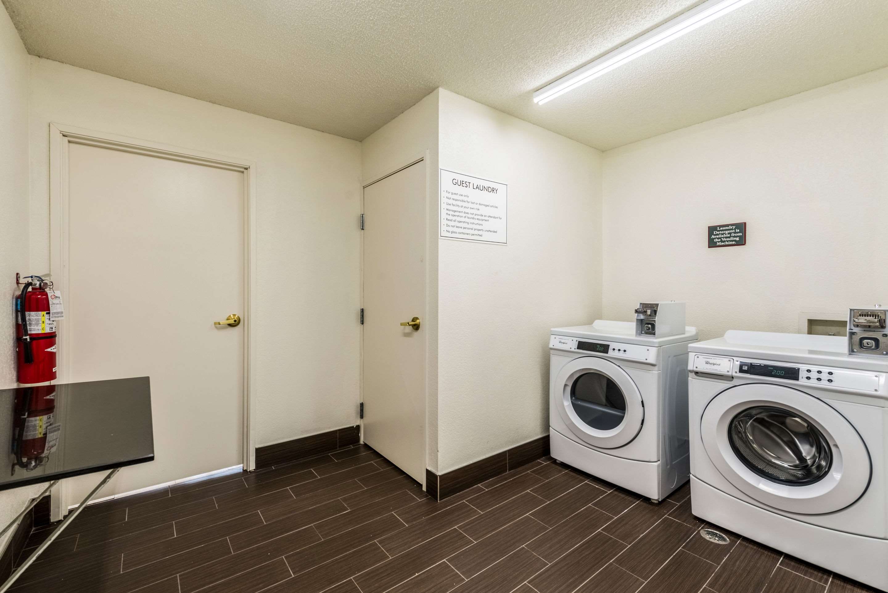 Guest laundry facilities | Comfort Inn & Suites Dayton North