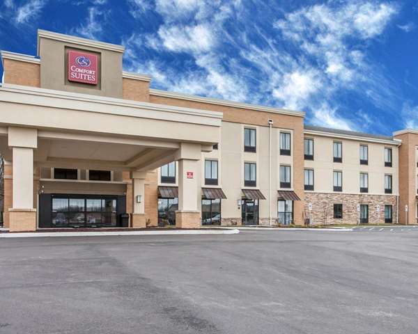 Exterior view - Comfort Suites North Youngstown - I-80, Exit 229