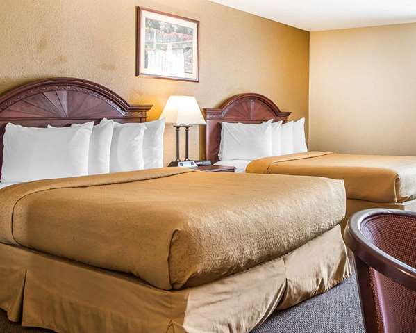  - Quality Inn & Suites Franklin - I-75, Exit 32