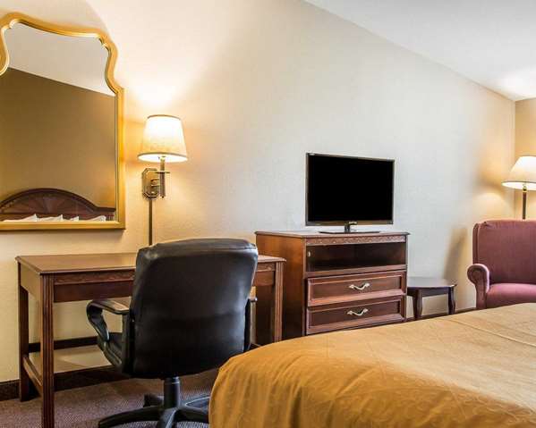 Suite - Quality Inn & Suites Franklin - I-75, Exit 32