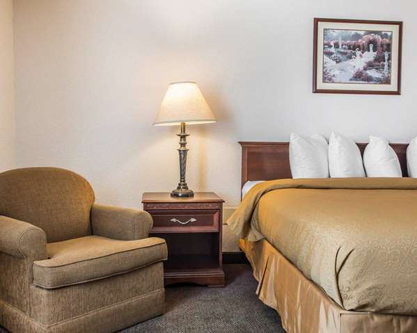 Suite - Quality Inn & Suites Franklin - I-75, Exit 32