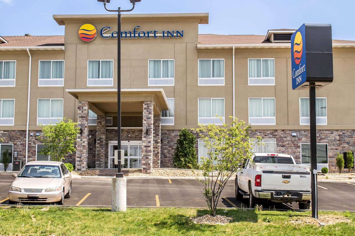Comfort Inn St Clairsville, OH See Discounts
