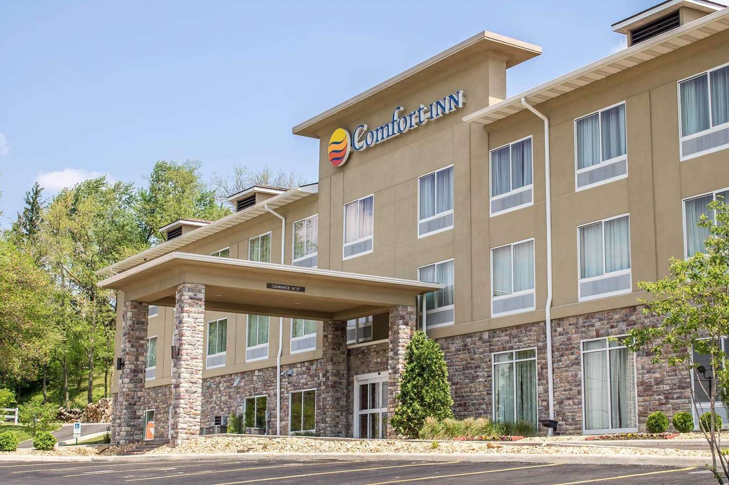 Comfort Inn St Clairsville, OH See Discounts