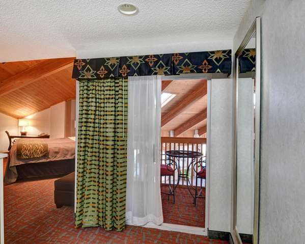 Suite - Comfort Inn Concord - I-90, Exit 200
