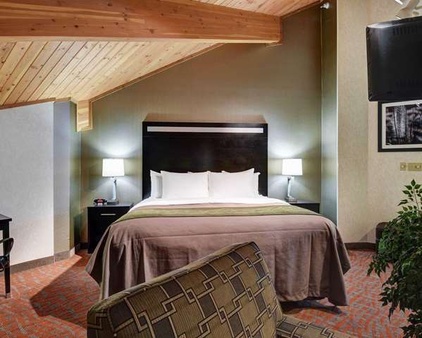 Suite - Comfort Inn Concord - I-90, Exit 200