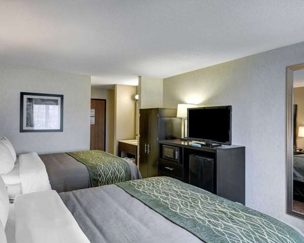  - Comfort Inn Concord - I-90, Exit 200
