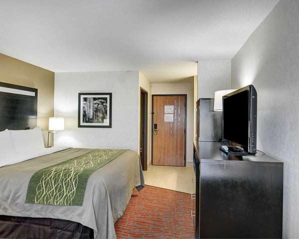  - Comfort Inn Concord - I-90, Exit 200