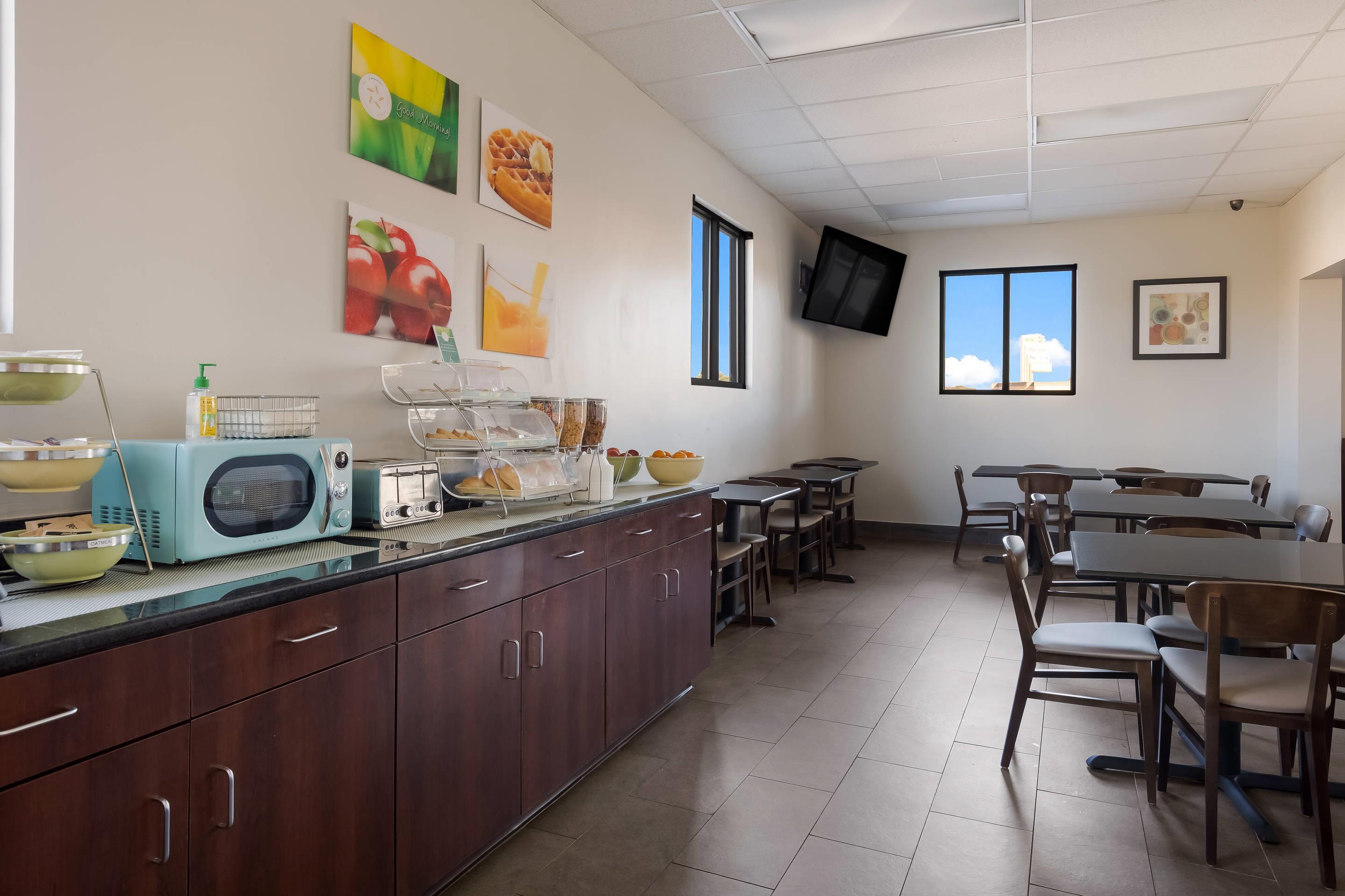 Breakfast counter