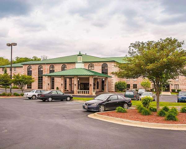 Exterior view - Quality Inn & Suites Forest Park - I-275, Exit 39