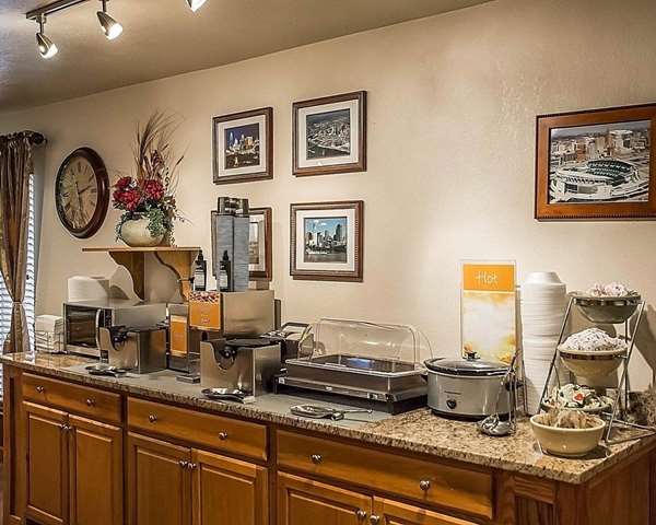 Amenities - Quality Inn & Suites Forest Park - I-275, Exit 39