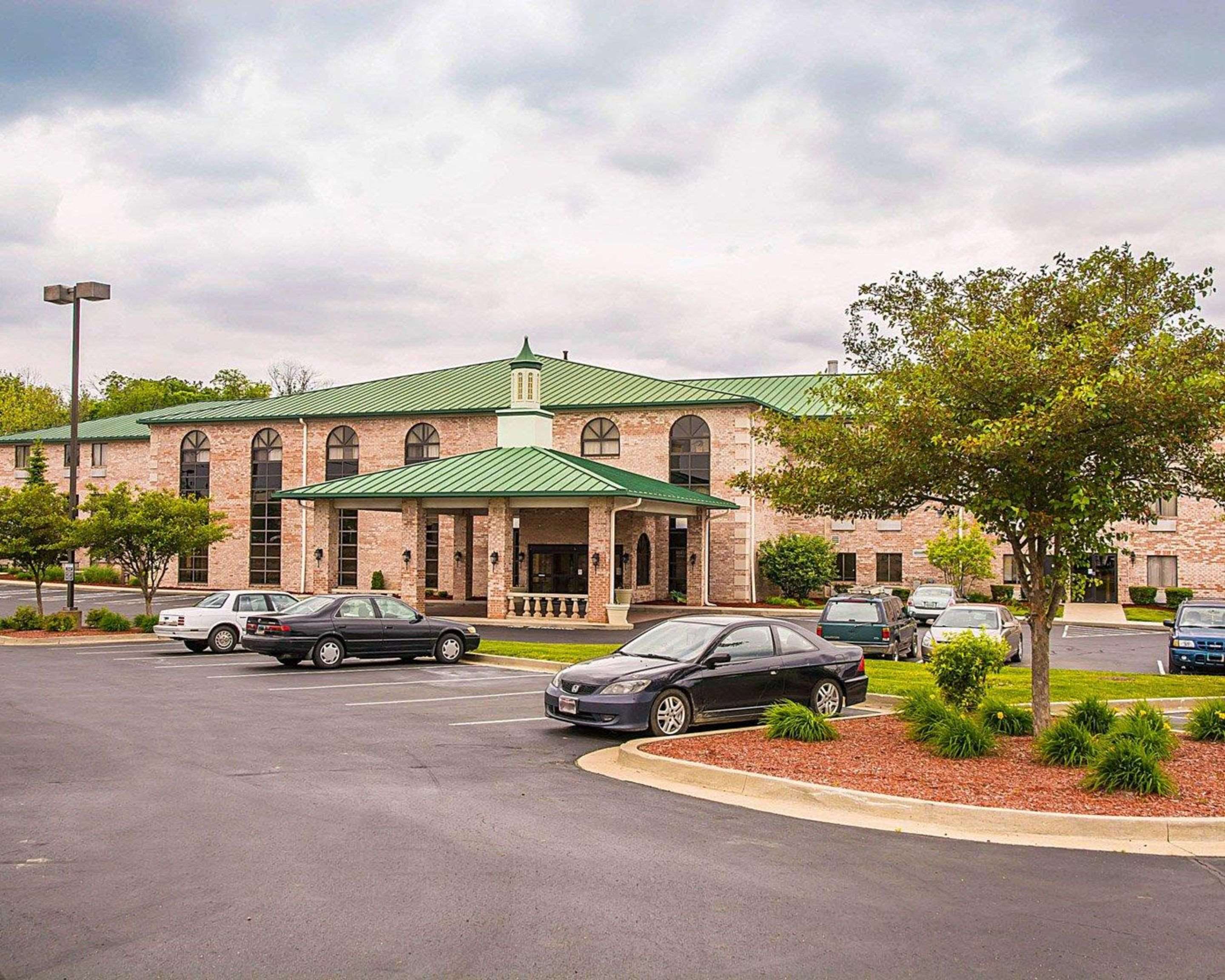 Hotel exterior | Quality inn & Suites Cincinnati I-275