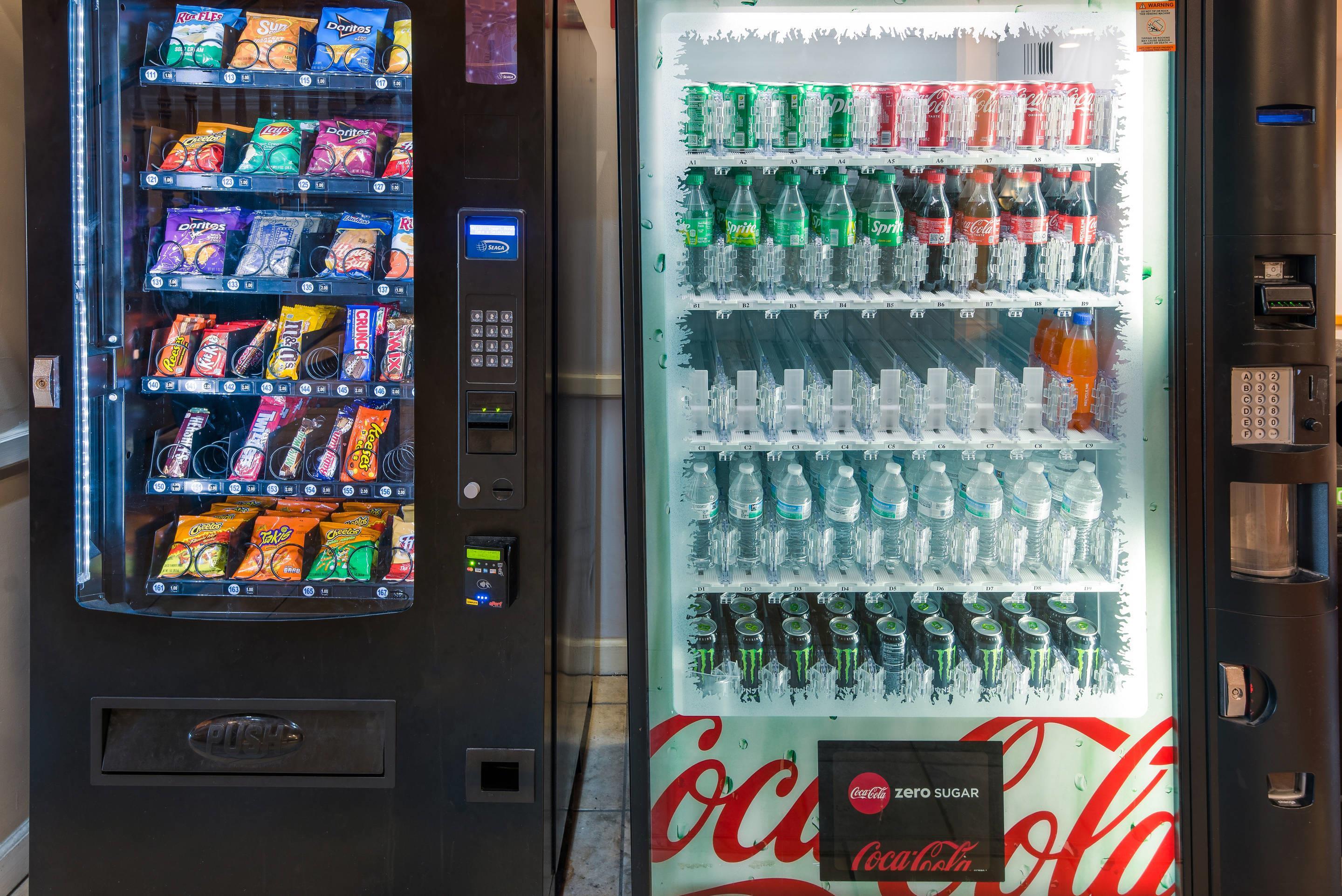 Hotel vending area | Quality inn & Suites Cincinnati I-275