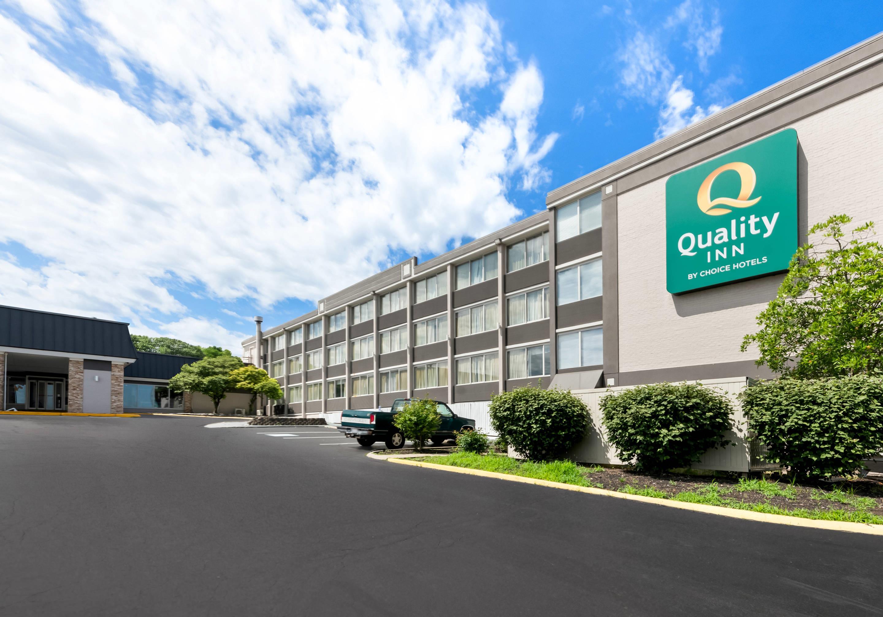 Hotel exterior | Quality Inn Dayton Airport