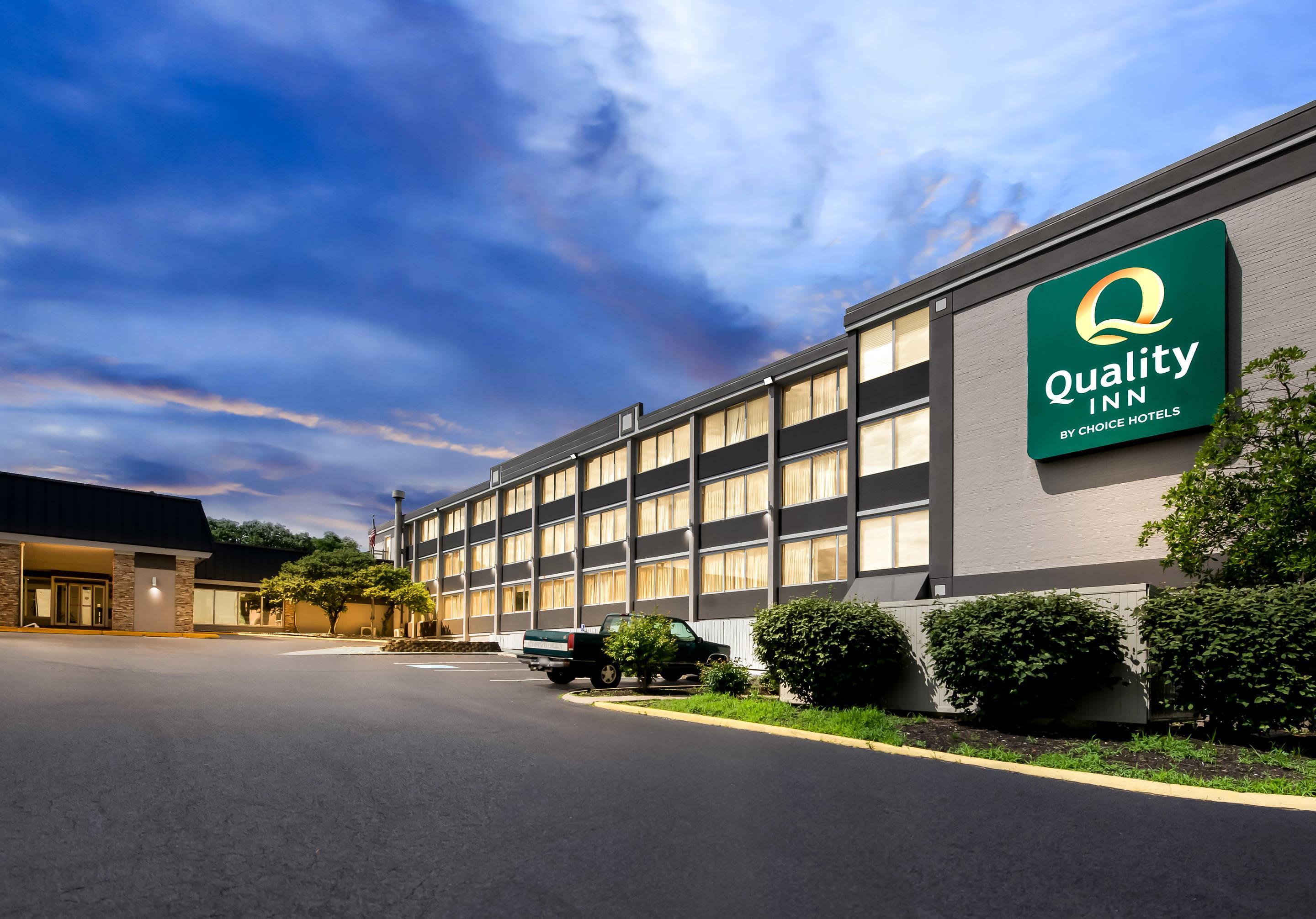 Hotel exterior | Quality Inn Dayton Airport
