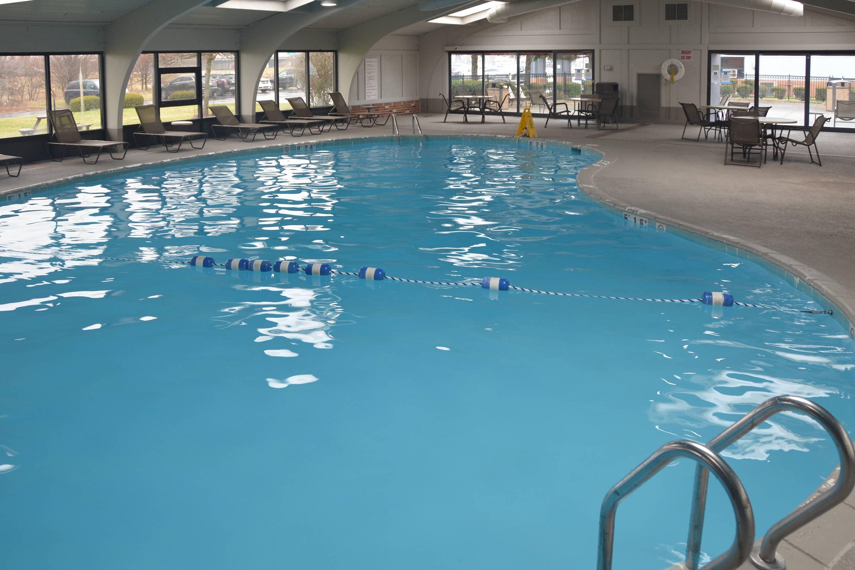 Indoor heated pool | Quality Inn