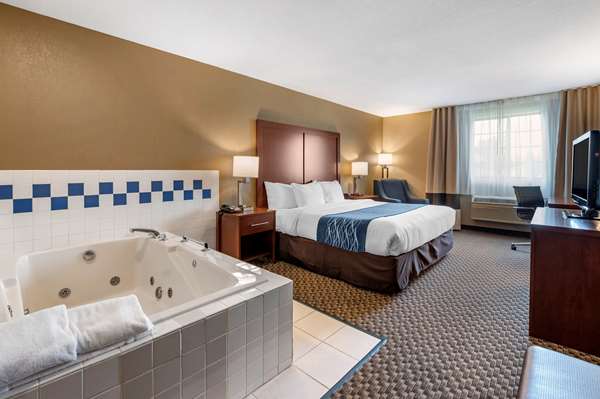  - Comfort Inn & Suites Napoleon