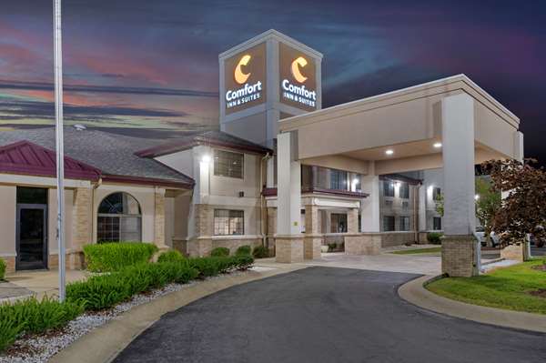 Exterior view - Comfort Inn & Suites Napoleon