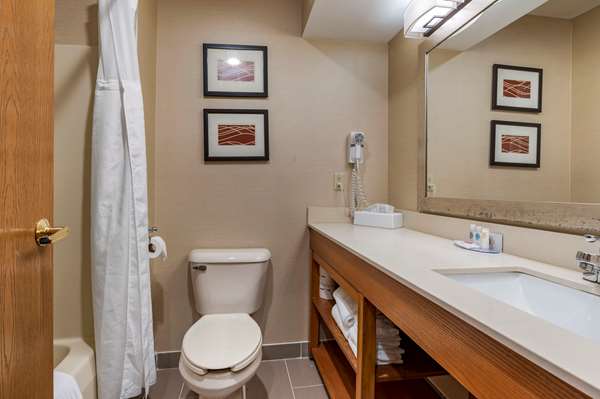  - Comfort Inn & Suites Napoleon