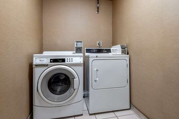 Amenities - Comfort Inn & Suites Napoleon