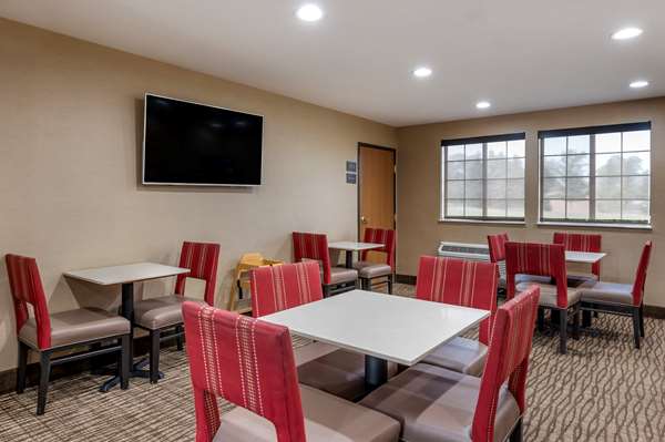 Amenities - Comfort Inn & Suites Napoleon