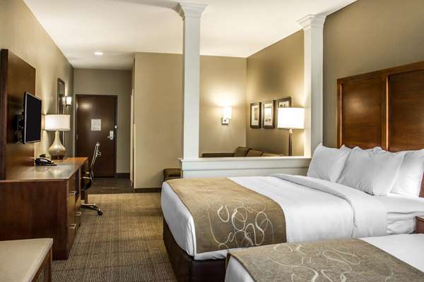 Suite - Comfort Suites Hartville