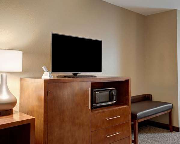 Suite - Comfort Inn & Suites Caldwell - I-77, Exit 25