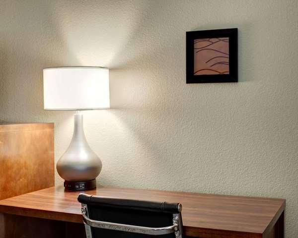  - Comfort Inn & Suites Caldwell - I-77, Exit 25