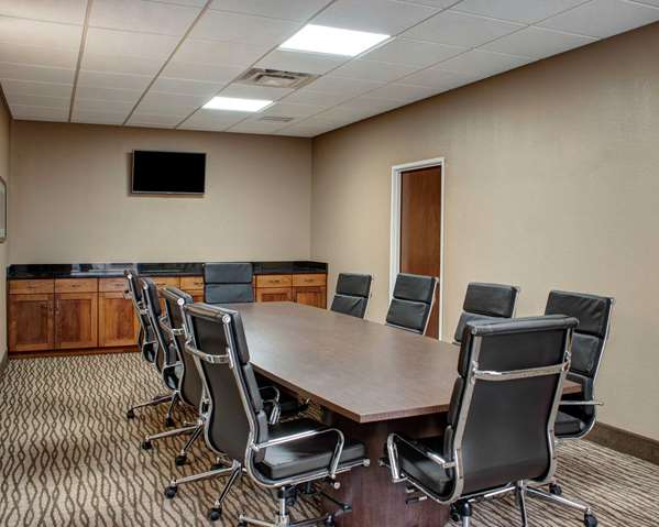  - Comfort Inn & Suites Caldwell - I-77, Exit 25