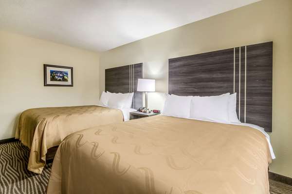  - Quality Inn & Suites North Lima - I-76, Exit 232