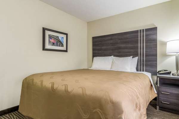  - Quality Inn & Suites North Lima - I-76, Exit 232