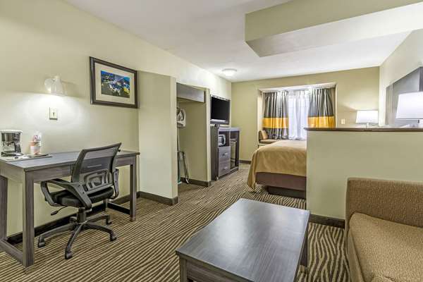  - Quality Inn & Suites North Lima - I-76, Exit 232