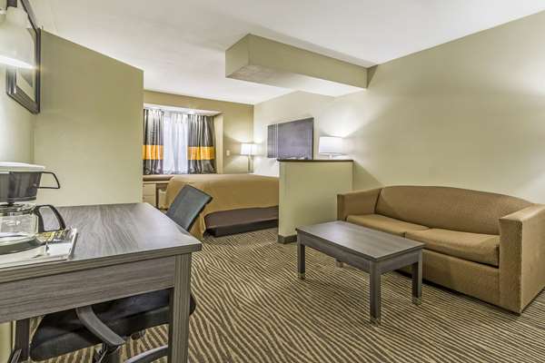  - Quality Inn & Suites North Lima - I-76, Exit 232