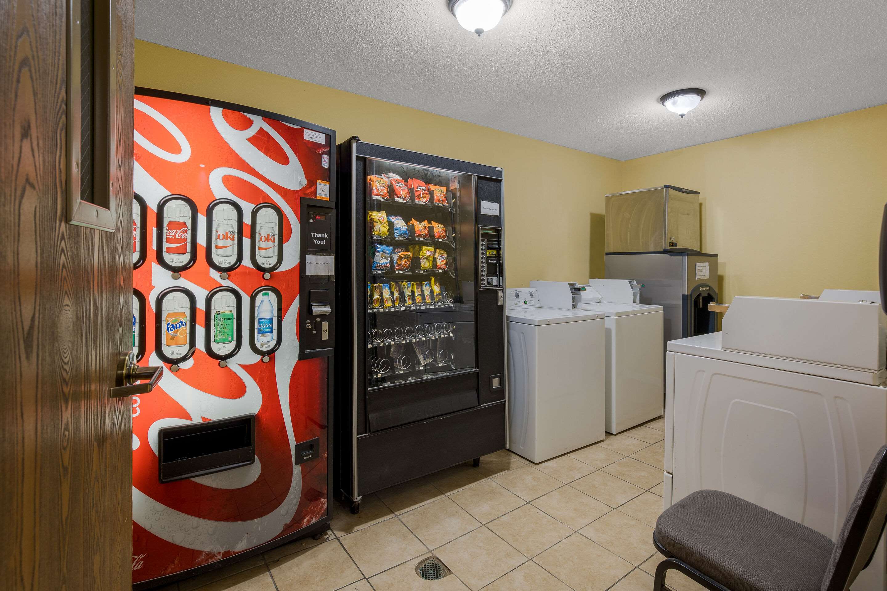 Hotel vending area | Quality Inn