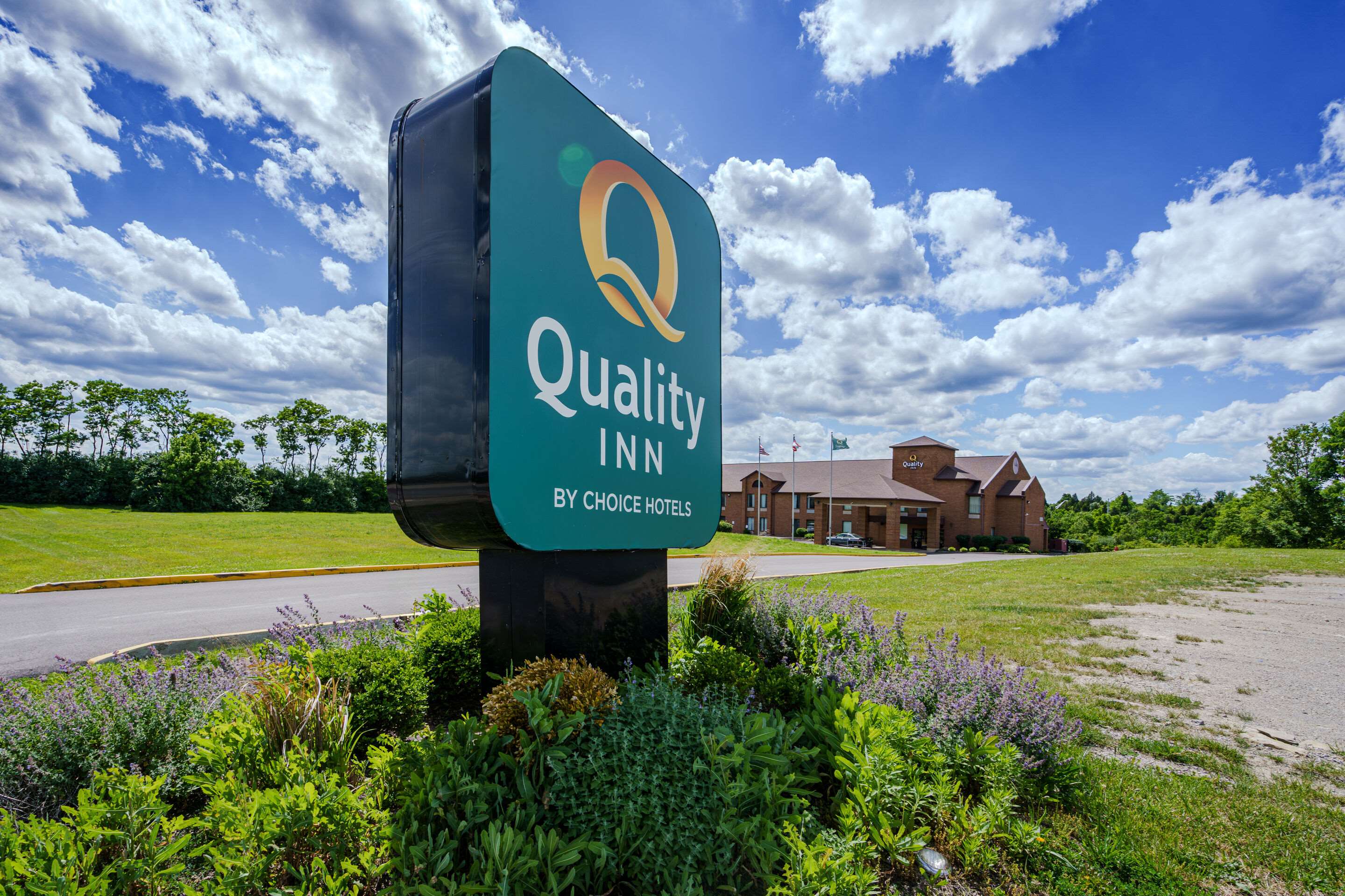 Hotel exterior | Quality Inn I-75 West Chester-North Cincinnati
