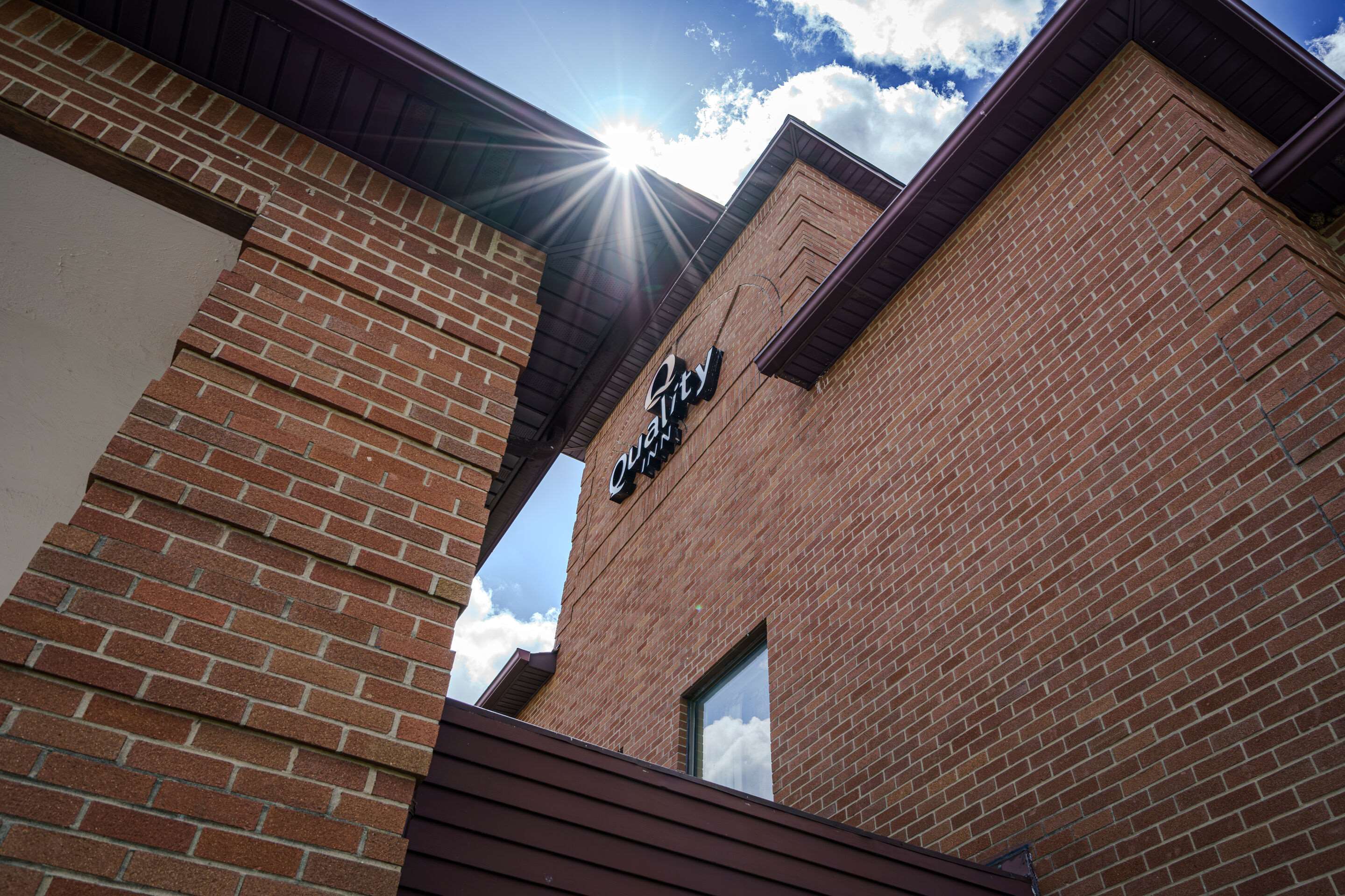 Hotel exterior | Quality Inn I-75 West Chester-North Cincinnati