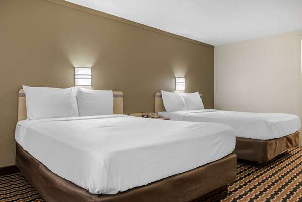  - Rodeway Inn Sharonville - I-275, Exit 46