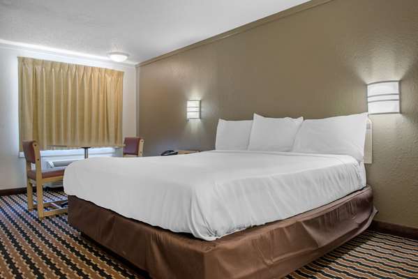  - Rodeway Inn Sharonville - I-275, Exit 46