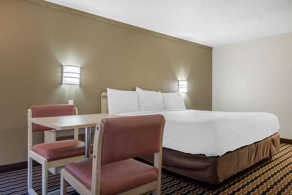  - Rodeway Inn Sharonville - I-275, Exit 46