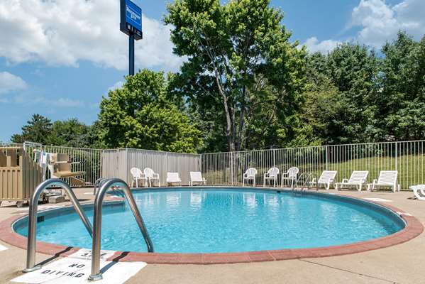 Pool - Rodeway Inn Sharonville - I-275, Exit 46