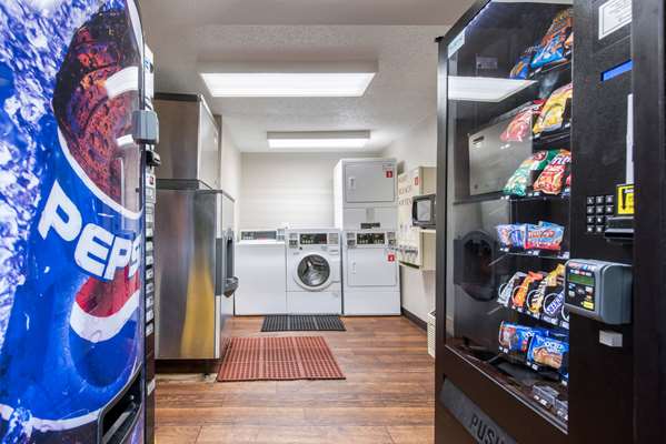  - Rodeway Inn Sharonville - I-275, Exit 46