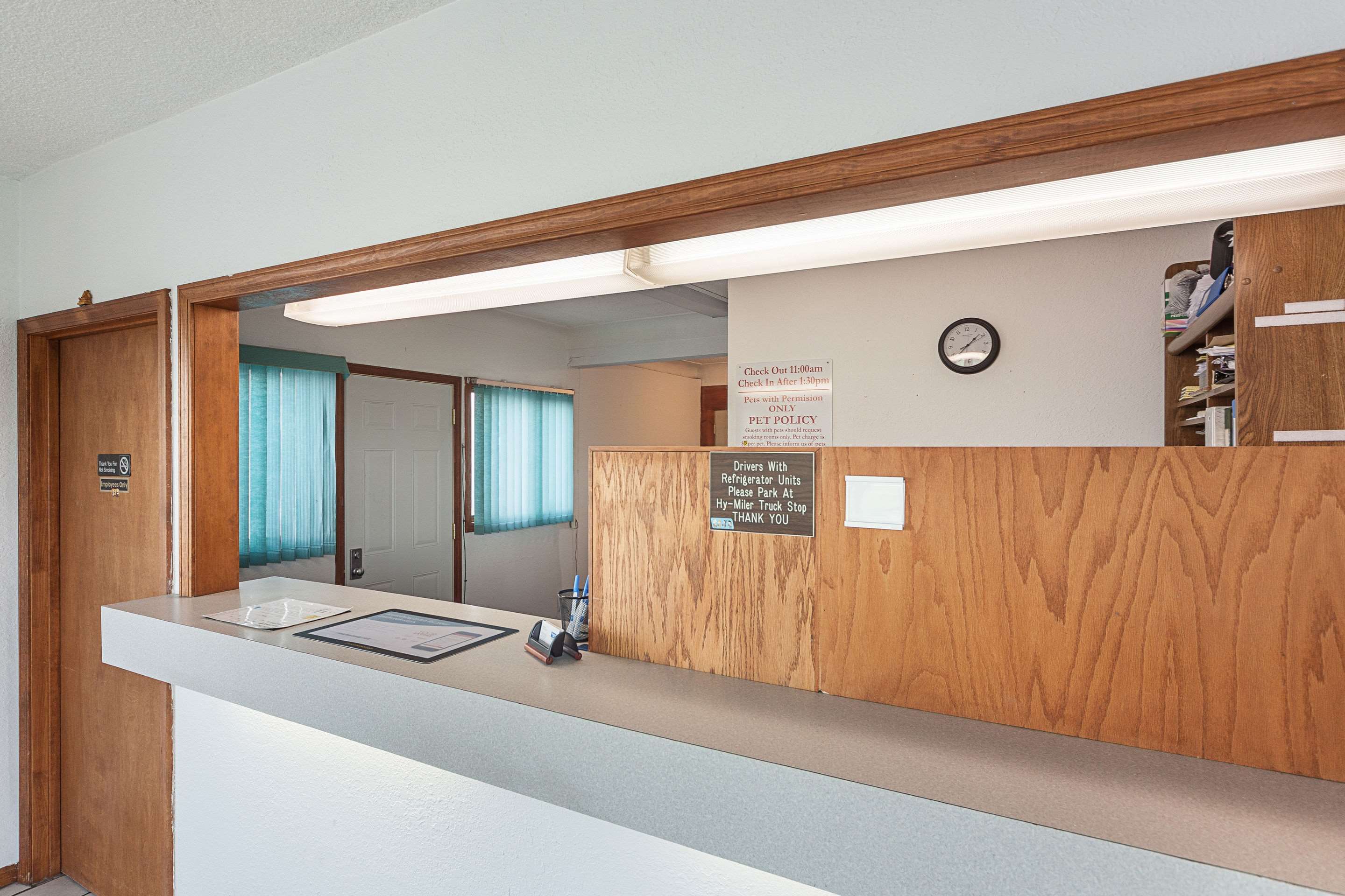 Lobby | Rodeway Inn