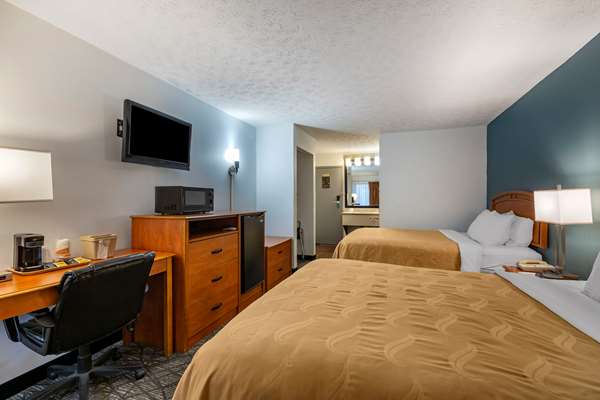  - Quality Inn Austintown - I-80, Exit 223