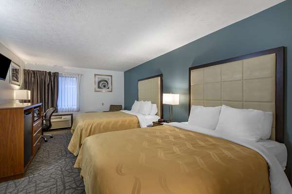  - Quality Inn Austintown - I-80, Exit 223