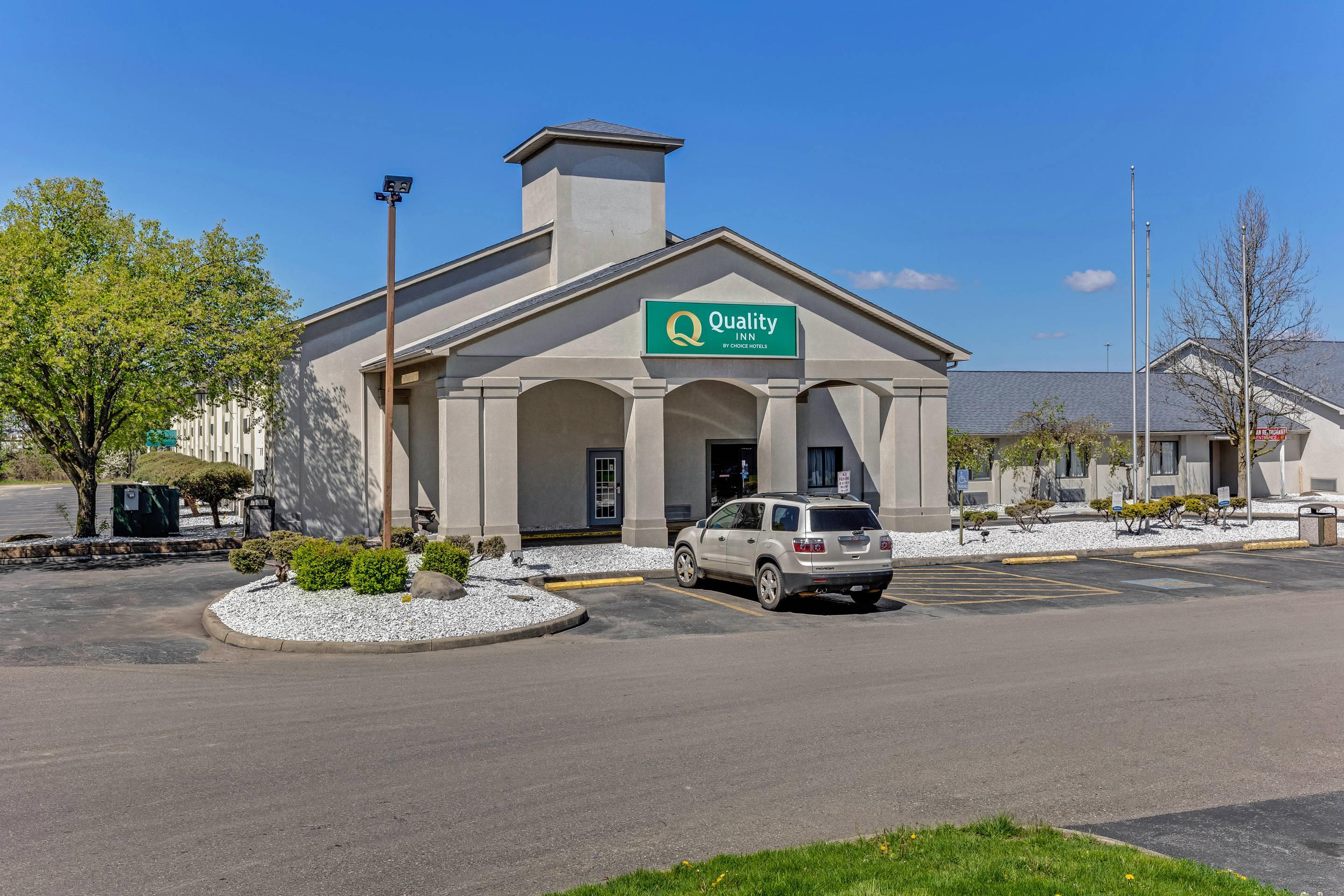 Hotel exterior | Quality Inn Austintown - Youngstown West