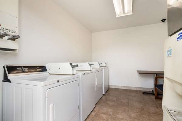 Amenities - Econo Lodge Bartlesville