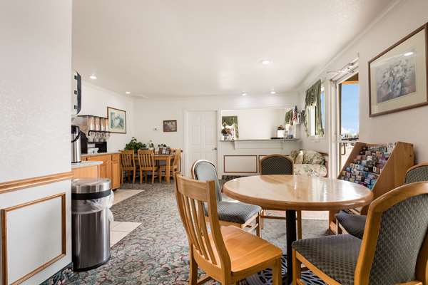 Amenities - Econo Lodge Bartlesville