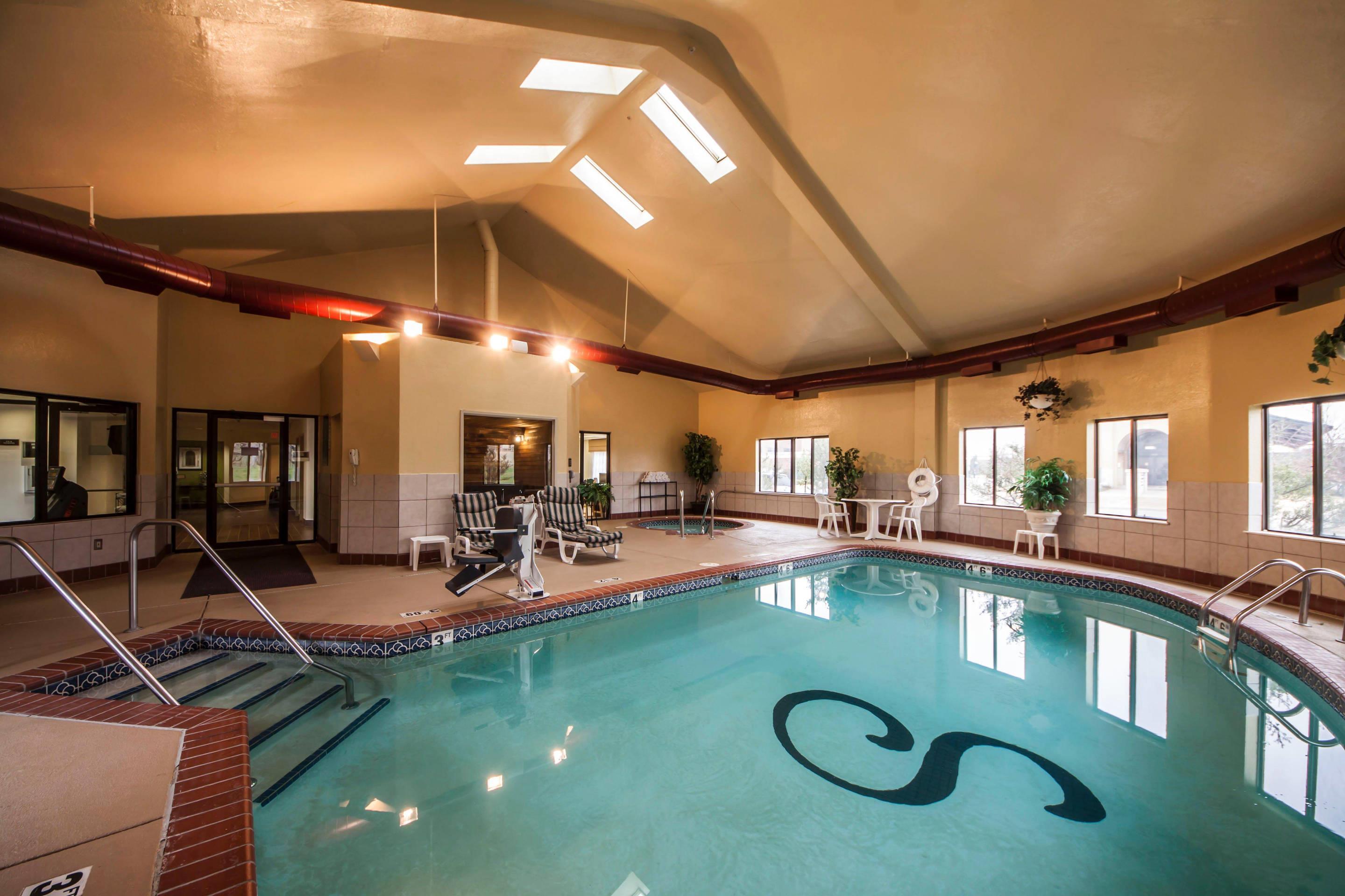 Indoor pool with hot tub | Sleep Inn & Suites Central/I-44