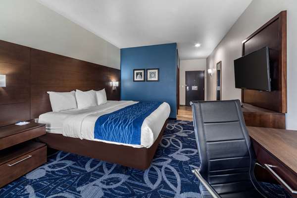 - Comfort Inn & Suites South Oklahoma City - I-35, Exit 123